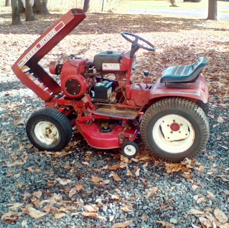 1974 WHEEL HORSE B80 LAWN TRACTOR 36" REAR DISCHARGE INCLUDES MANUALS