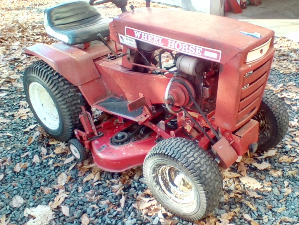 1974 WHEEL HORSE B80 LAWN TRACTOR 36" REAR DISCHARGE INCLUDES MANUALS