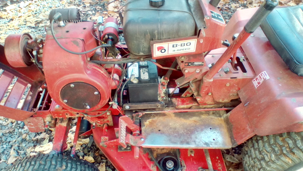 1974 WHEEL HORSE B80 LAWN TRACTOR 36" REAR DISCHARGE INCLUDES MANUALS