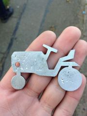 model cast Juliette keyring