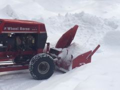 my 212-6 blowing some snow