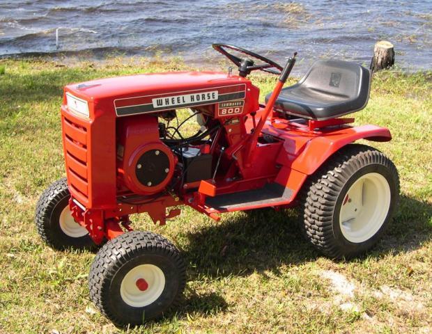 Wheel horse top commando 800