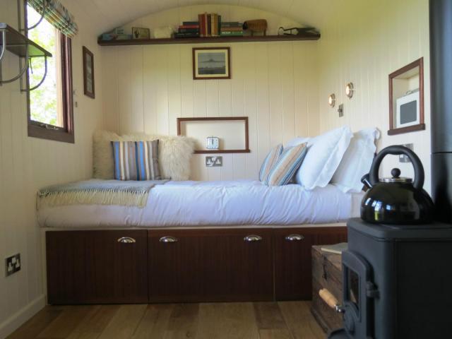 post-2119-0-09667100-1376237398_thumb.jp