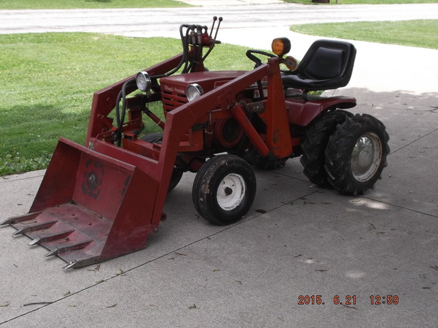 WH 855 w loader 001.JPG
