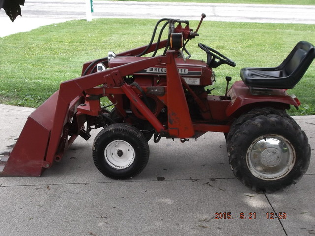 WH 855 w loader 002.JPG