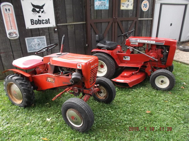 2015 my tractors & 7 seires WH 074.JPG