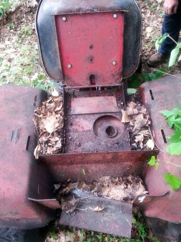 953 under seat (Large).jpg