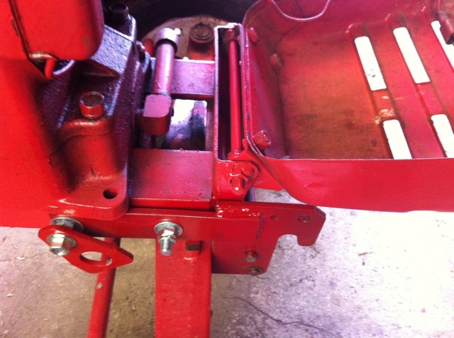 skonk_rattle_001.thumb.JPG.914829ee17f8b