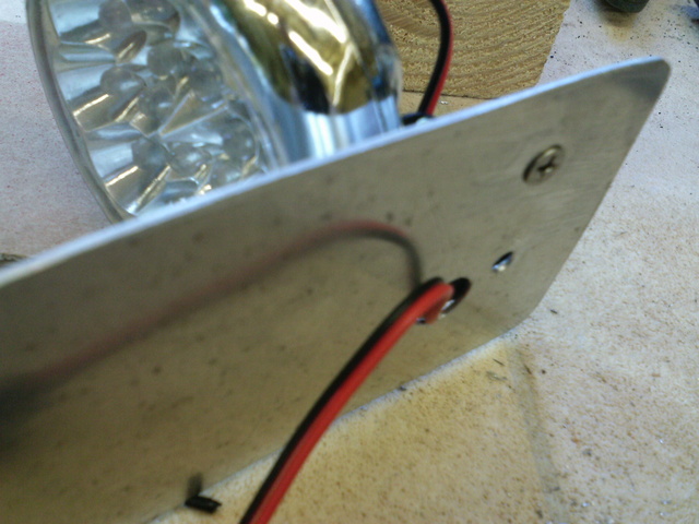 Lamp_plate_(4).JPG.e0de210685446a0882cd5