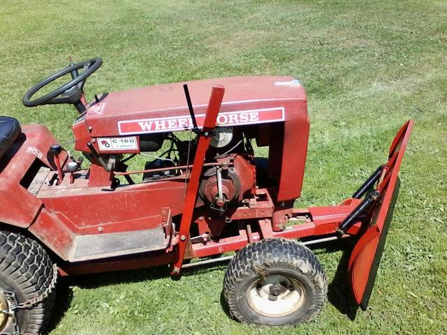 wheel horse plow 003.jpg