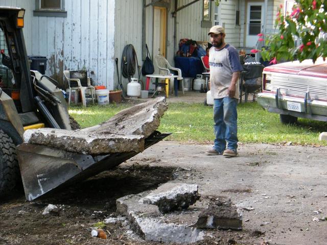 2008_0211DRIVEWAY0006.thumb.JPG.33303472