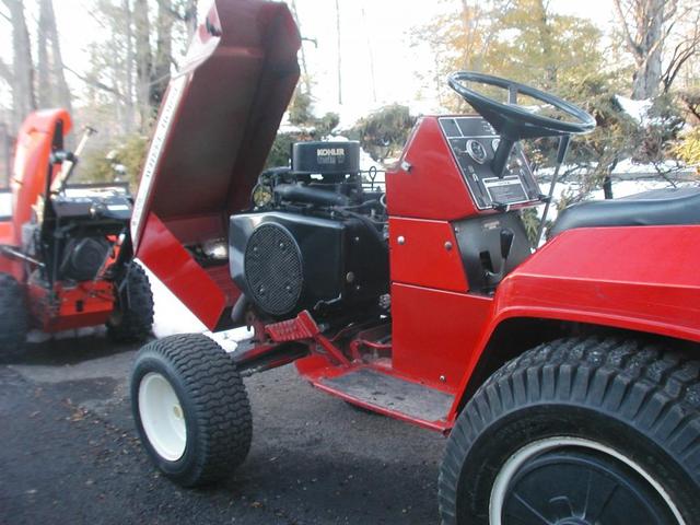 Kohler_KT17_engine_with_hood_up.thumb.JP