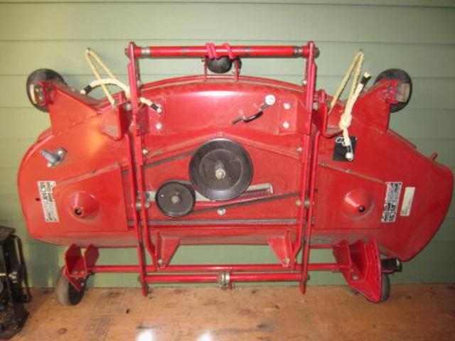 Mower decks 001.JPG