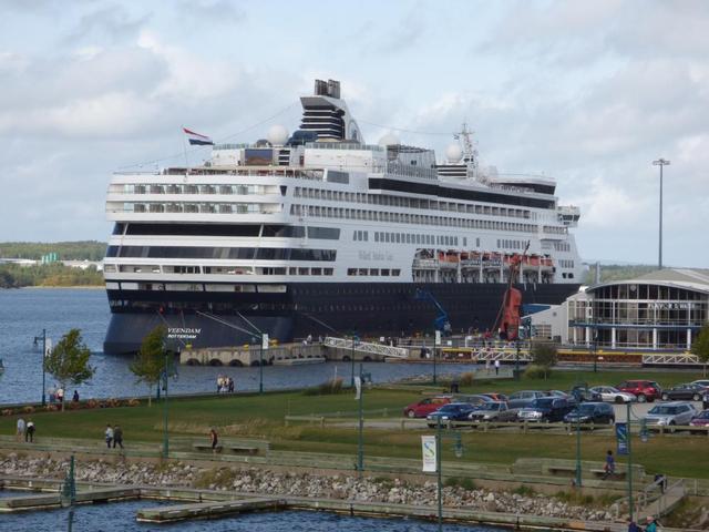 P1000586.thumb.JPG.79e455eaa59395dfda225