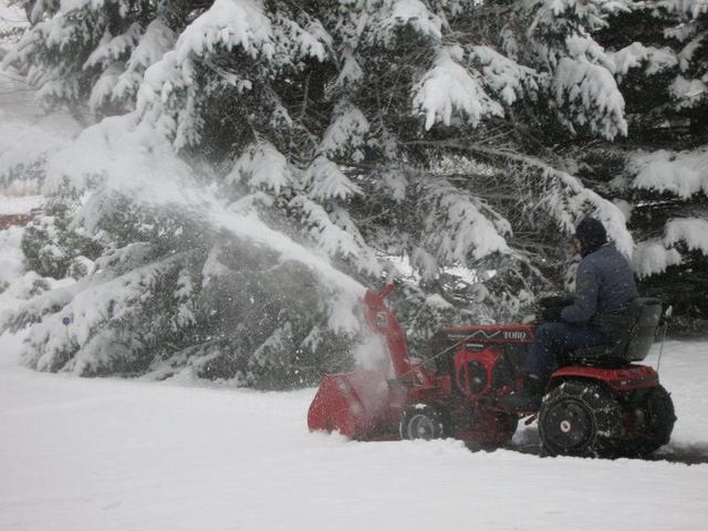 snowblowing 006.jpg