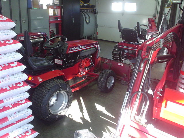 56533c572aa6c_Snowteamingaragereadytogo2