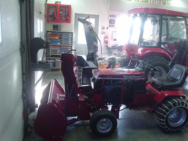 56533c65486a2_Snowteamingaragereadytogo2