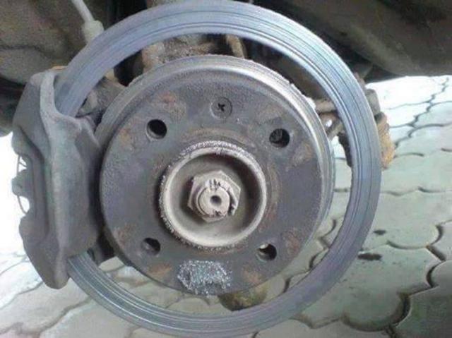 brakes.thumb.jpg.fc37e4649e777066ff87bfa