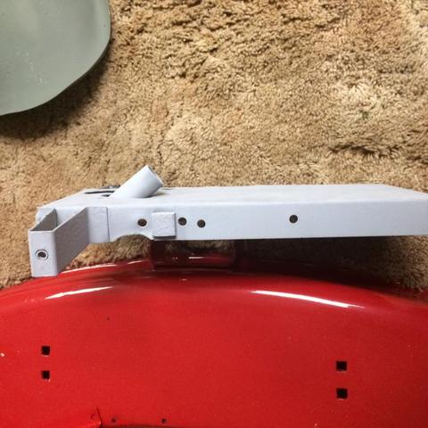 suburban_hoodstand_right_side.thumb.JPG.