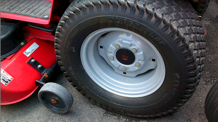 56673c36d11f7_ToroWheelHorse268model7208