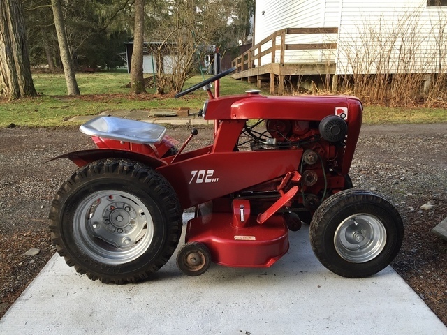 Wheel Horse Regal Red.JPG