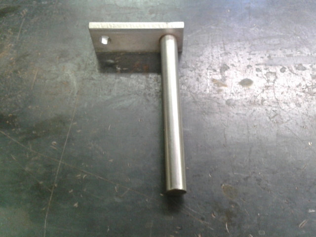 56956fb42460c_Deckrollershaftweldedup3.t