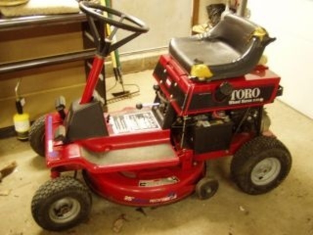 toro-wheel-horse-8-25-riding-lawn-mower.