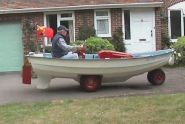 56ba7fbacd8bb_amphibiouswheelhorse.jpeg.