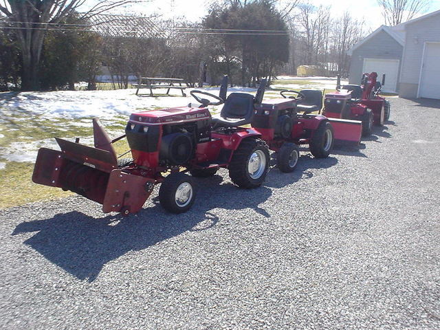 56e30a2deb82f_Horsesoutfirstniceday20165