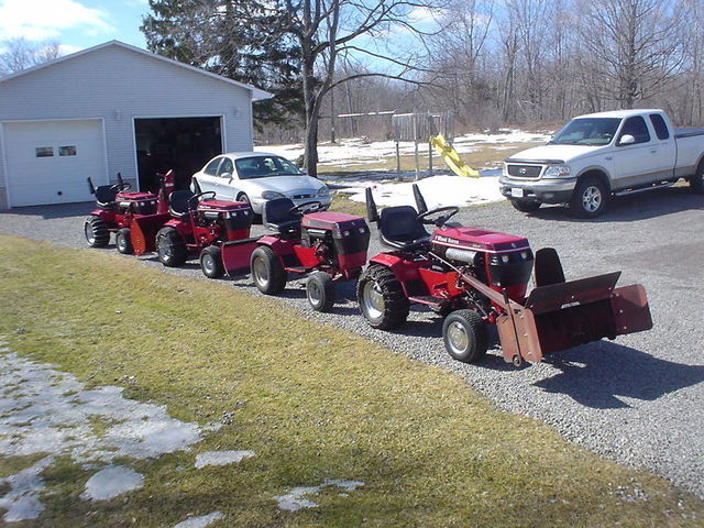 56e30a40c9c24_Horsesoutfirstniceday20163