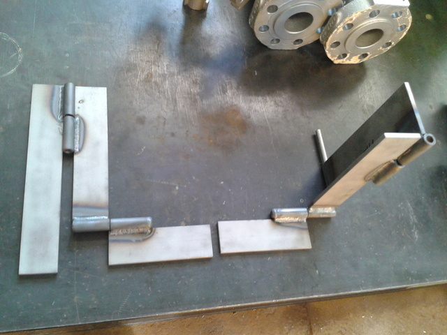 56ed690891764_Leftsiderearstanding.thumb