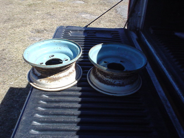 56eed29667c55_Frontwheelstiresjustremove