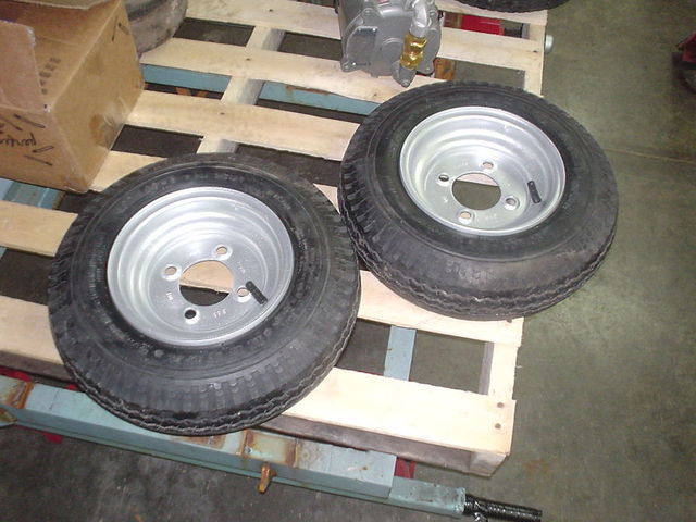 56f408b9f339f_Frontwheelsassembled1.thum