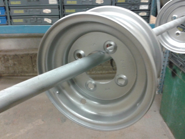 56f58152bfc04_Rearwheelfrontside1.thumb.