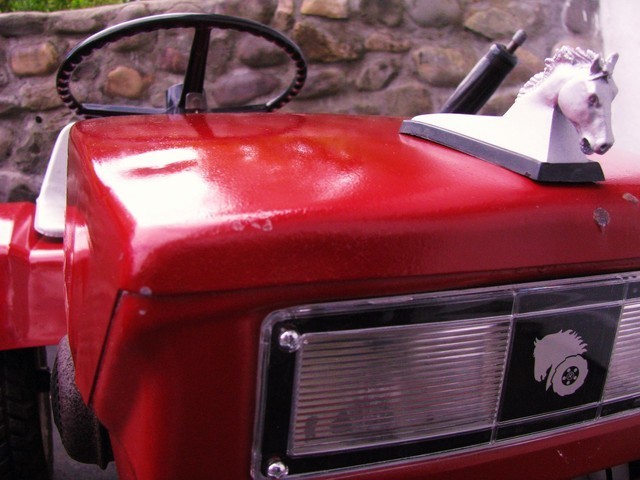 Glen Pettit's cool little WH hood ornaments-1