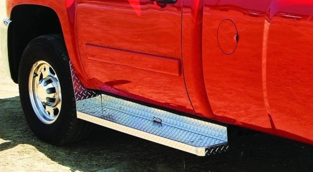 dee-zee-diamond-plate-aluminum-step-boards.jpg