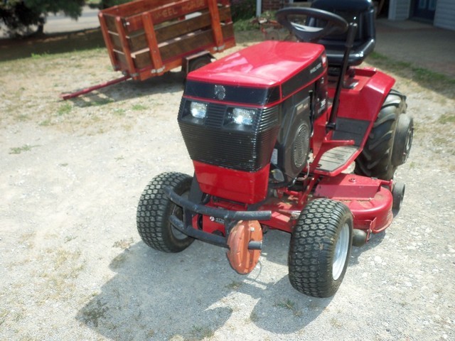 wheel horse 315-8 002.jpg