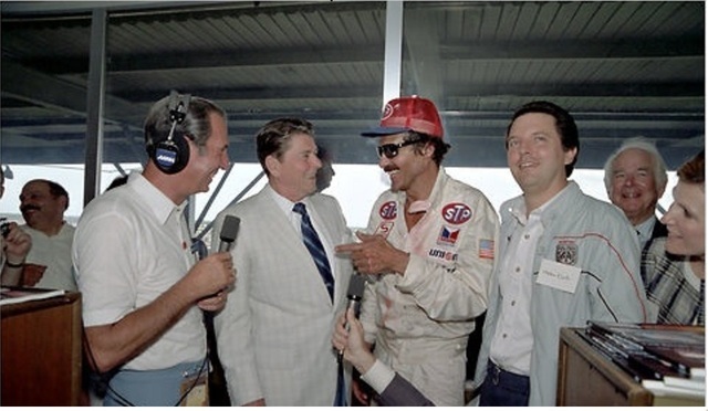 7-4-1984 Ronald Reagan meets the King.jpg