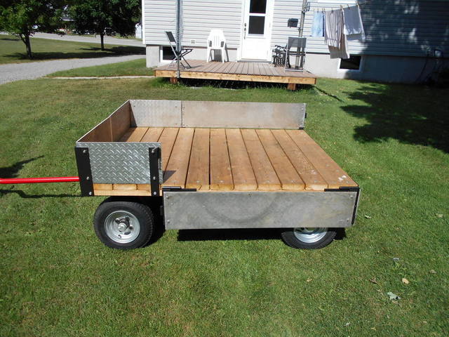 Wagon left side and tailgate folded down.jpg