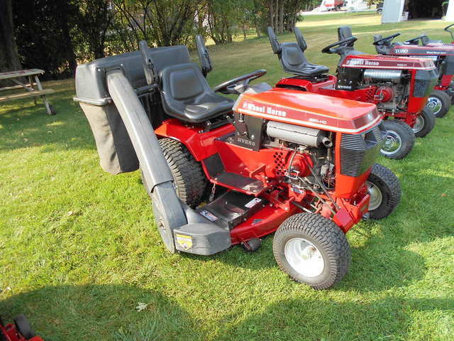 Wheel Horse 520HC with 48 deck and bagger 4.jpg
