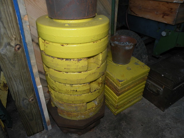 kitchen and attachments 017.JPG