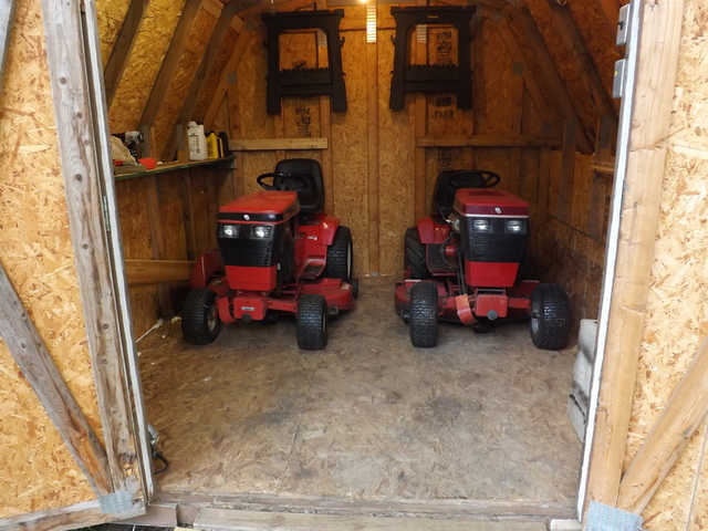 tractor shed 002.jpg