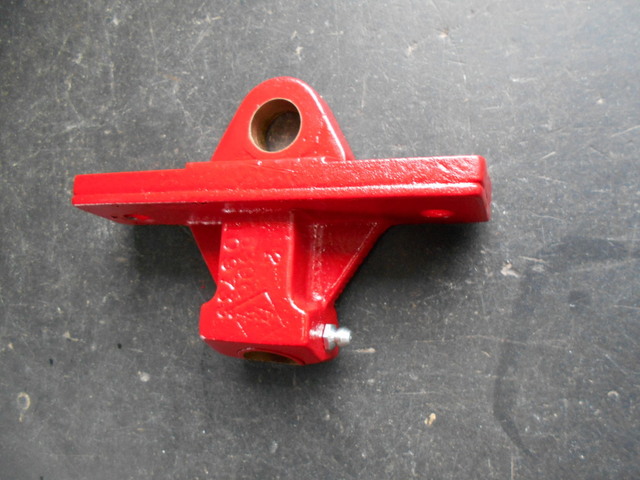 Steering block rebuild grease fitting installed 2.jpg