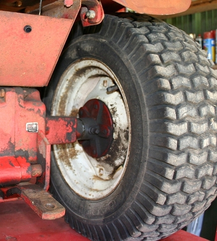 Right Hub Before.jpg