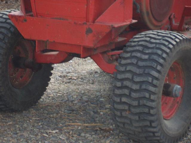 GT-14 with FEL 006.JPG