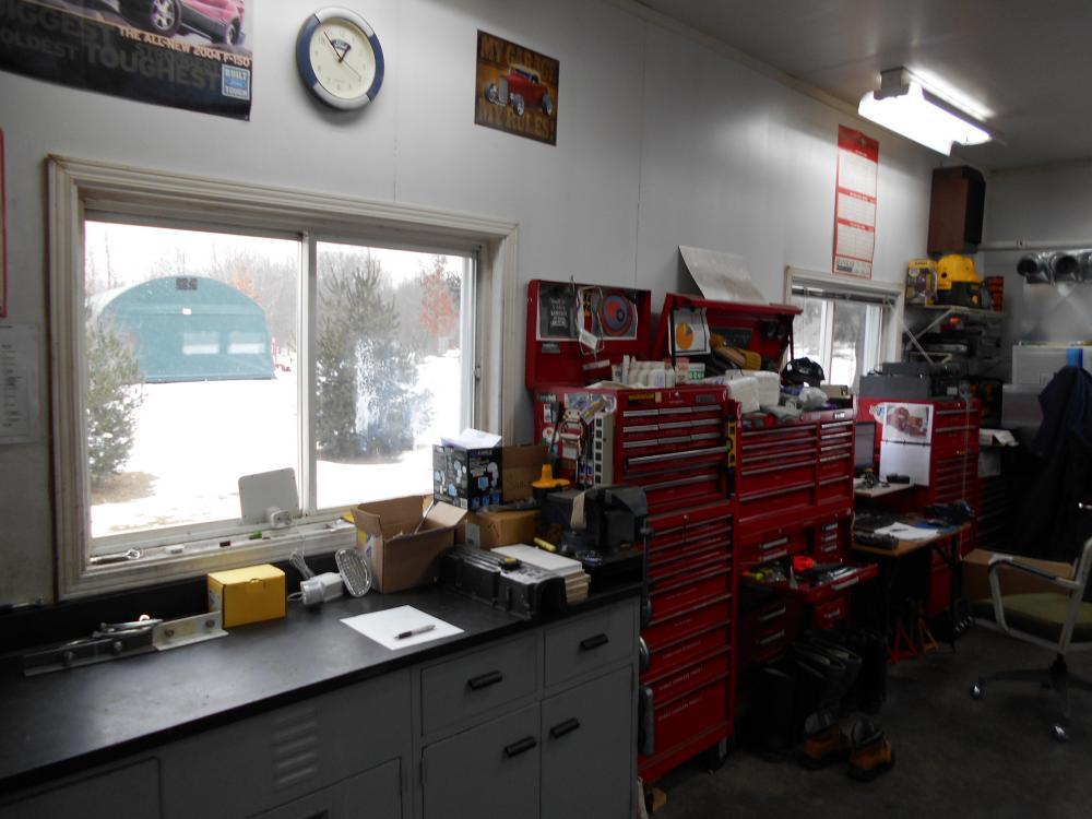 Shop windows 004.jpg