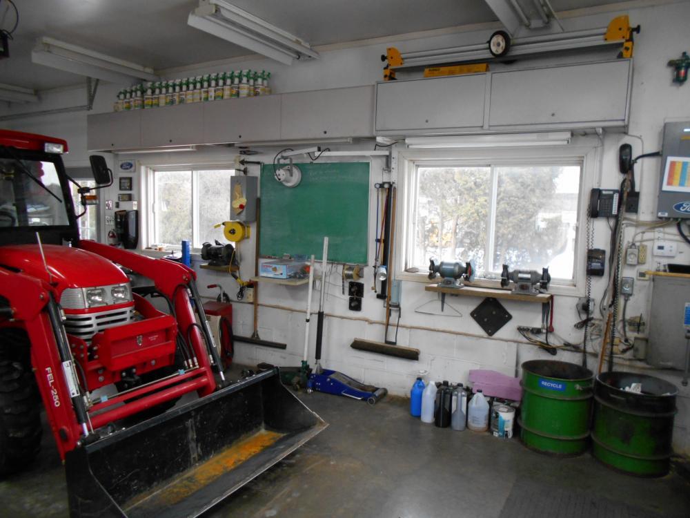 Shop windows 001.jpg