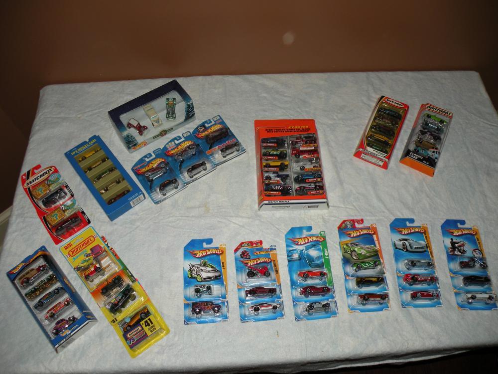 Matchbox and Hot Wheels Cars 101.JPG
