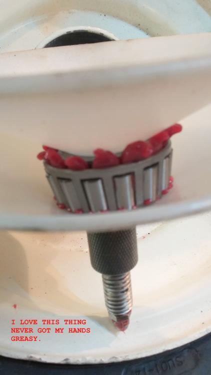 GREASE APPLICATOR.jpg