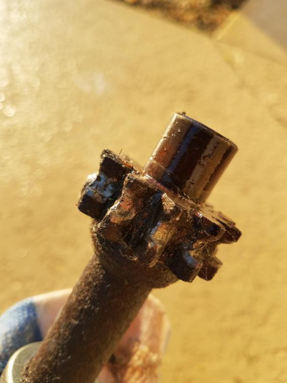 Steering gear worn .jpg